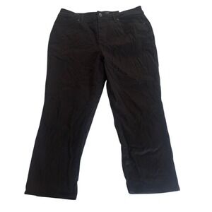 Chicos‎ Black Slim Leg Crop Pants Womens Size 8P 1P NWT
